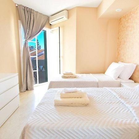 פואנגירולה Spectacular Apartment In Matchroom Country Club מראה חיצוני תמונה