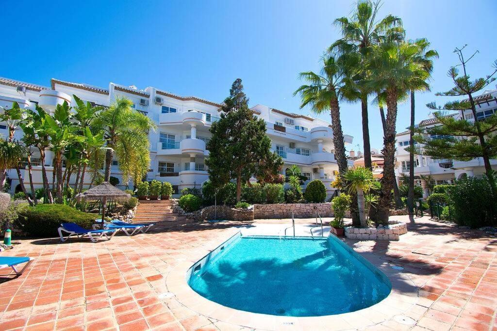 פואנגירולה Spectacular Apartment In Matchroom Country Club מראה חיצוני תמונה
